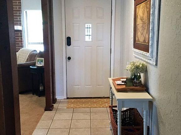 5th image of 3007 NE Lancaster Ln