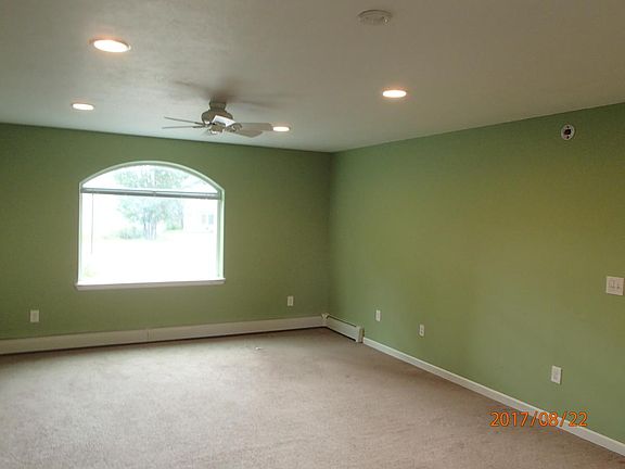 5th image of 1301 Berea Ct #B