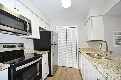 11185 Harrowfield Rd Photo 1