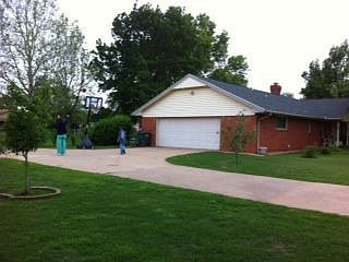 N end of house & driveway