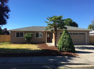 1125 Gatepark Dr, Central Point, OR 97502