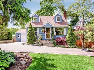 35 Homeland Dr, Huntington, NY