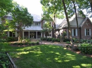 14295 Woodmount Dr, Brookfield, WI 53005