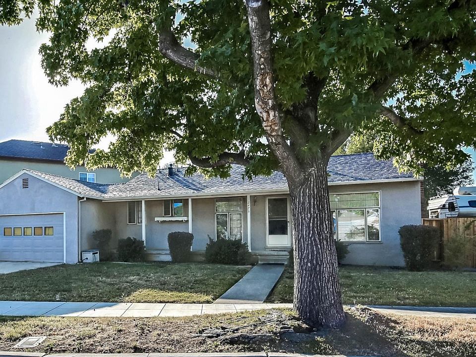 1st image of 2475 Cory Ave