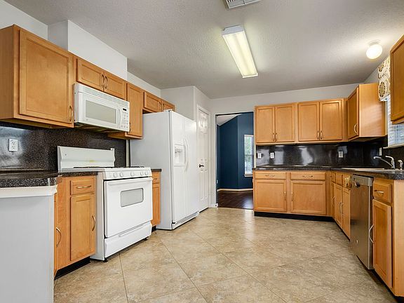4th image of 15423 Brock Creek Way
