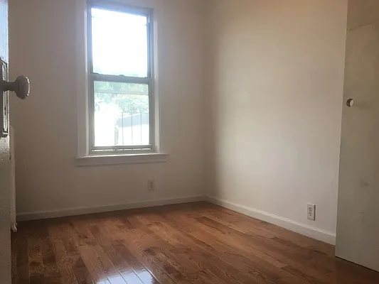 Rented by Tri Boro Terrace Realty | media 7