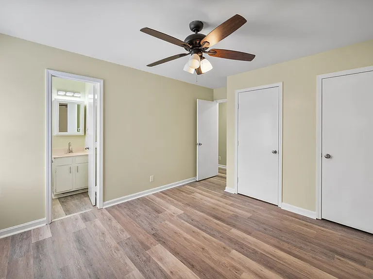 3301 Orchard Manor Cir — Photo 13