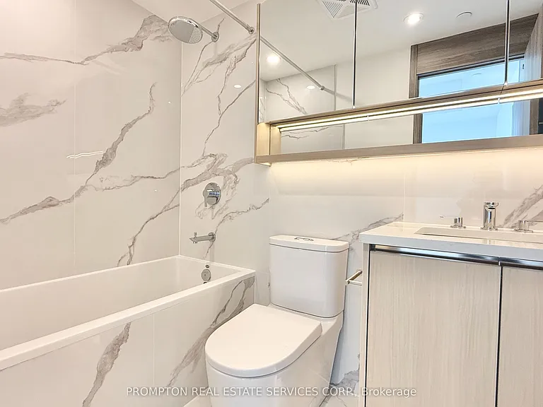 18 Esther Shiner Blvd #1211 — Photo 16