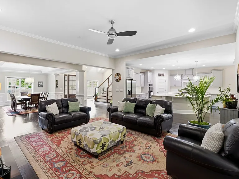 202 Tallow Tree Ct — Photo 12