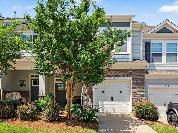 315 Bulrush Rd, Clover, SC 29710