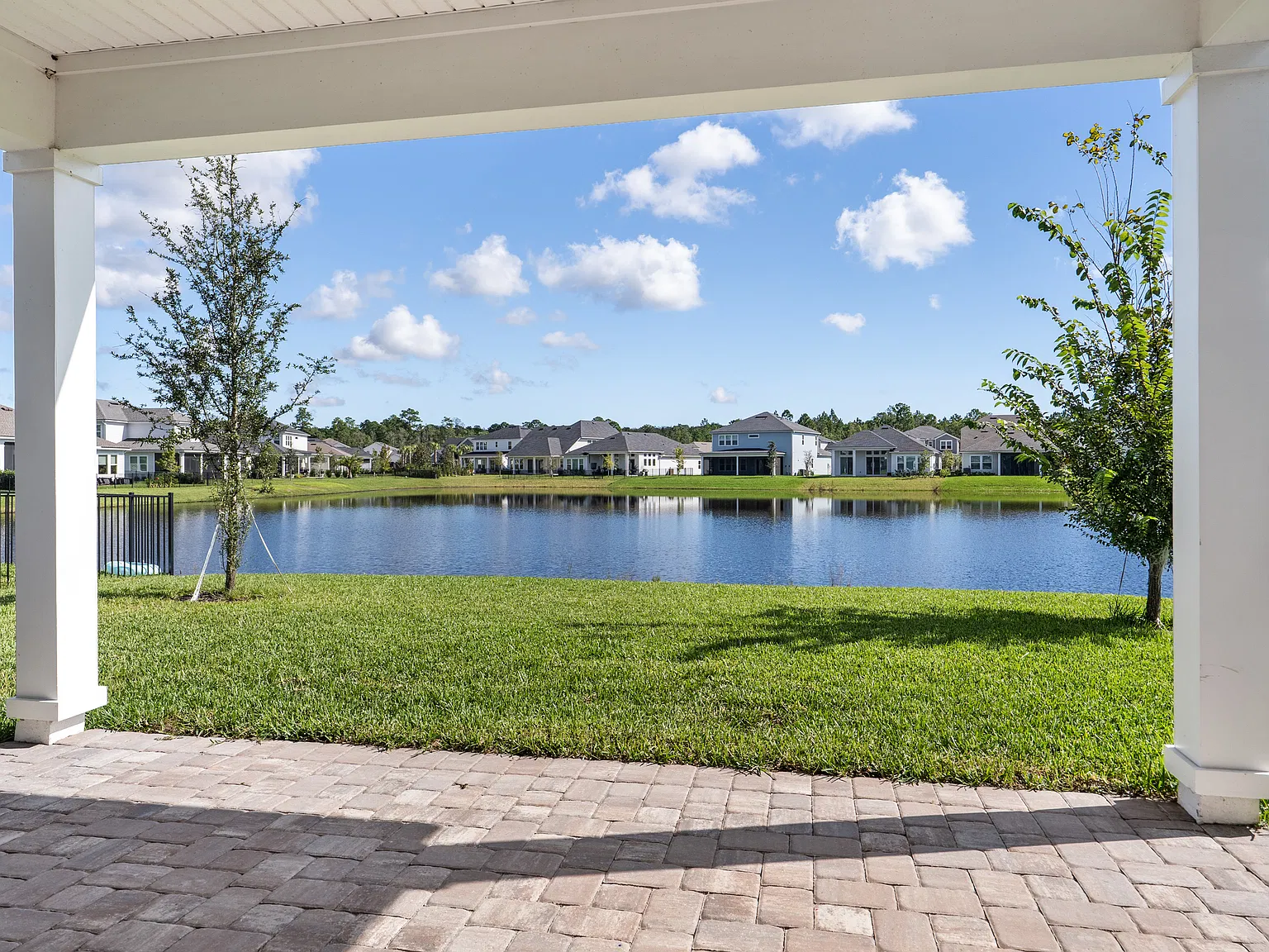 4 bed, 2609 sqft, $4,950 — Photo 3
