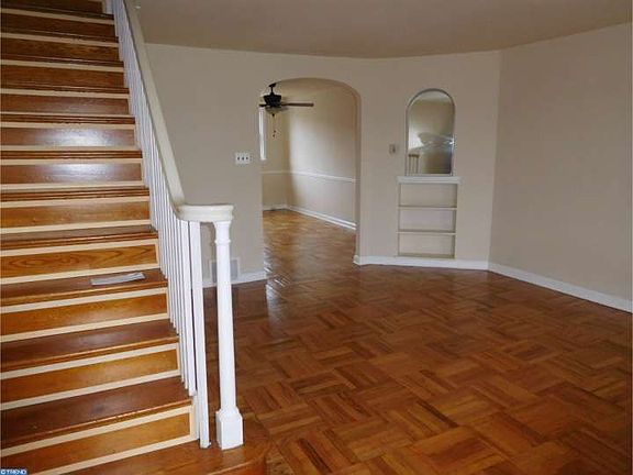 5th image of 2002 Devereaux Ave