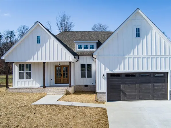 2580 Whispering Oaks Ln, Cookeville, TN 38501