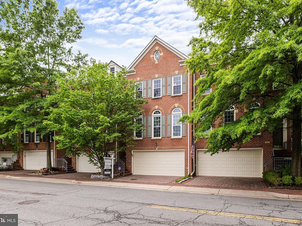 1st image of 241 Somervelle St