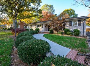 3121 Kinnamon Rd, Winston Salem, NC 27104