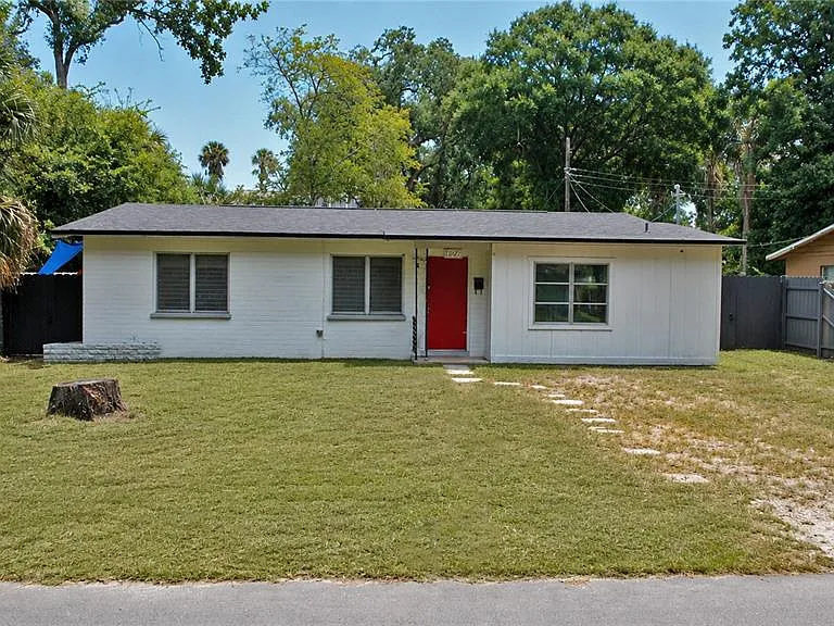 126 Palm Dr — Photo 35