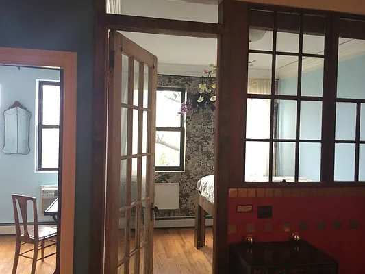 Sold by RealtyTopia | media 8