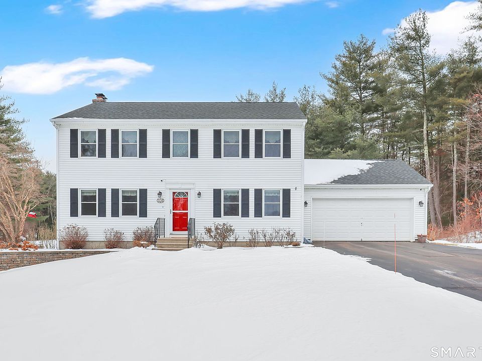 1st image of 14 Bridle Path