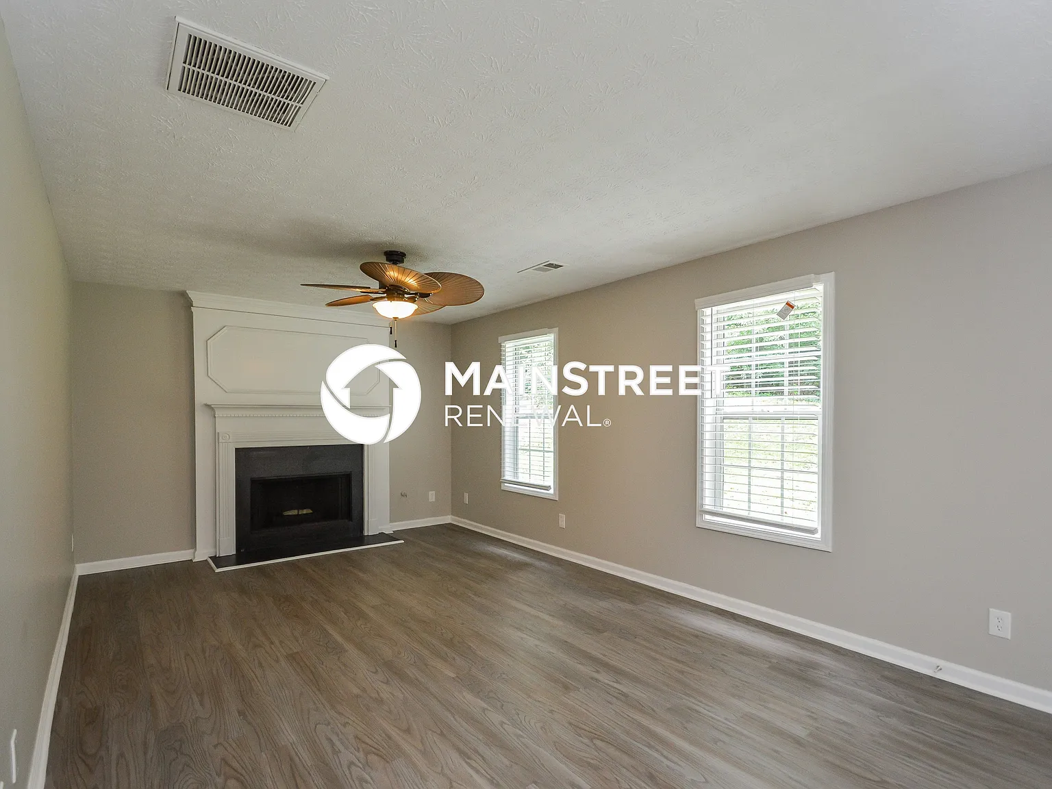 3432 Kittery Dr — Photo 2