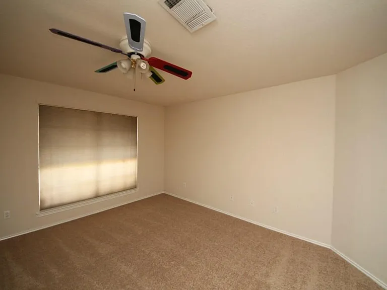13453 Gent Dr — Photo 13