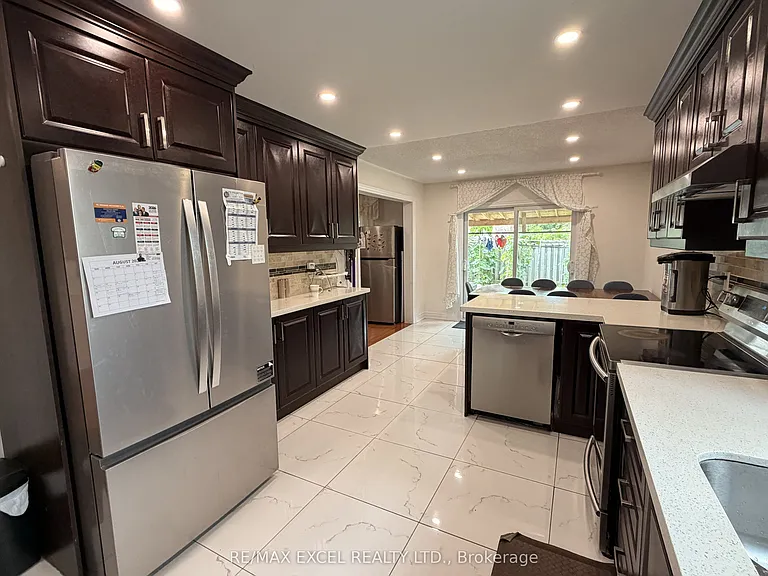 50 Shootfield Cres — Photo 9