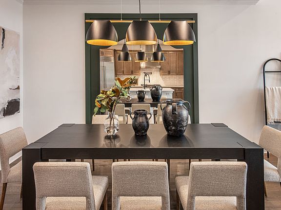 Dining Area, Perfect for Entertaining