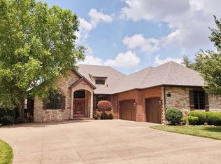 1483 E Wilder Dr, Springfield, MO 65804