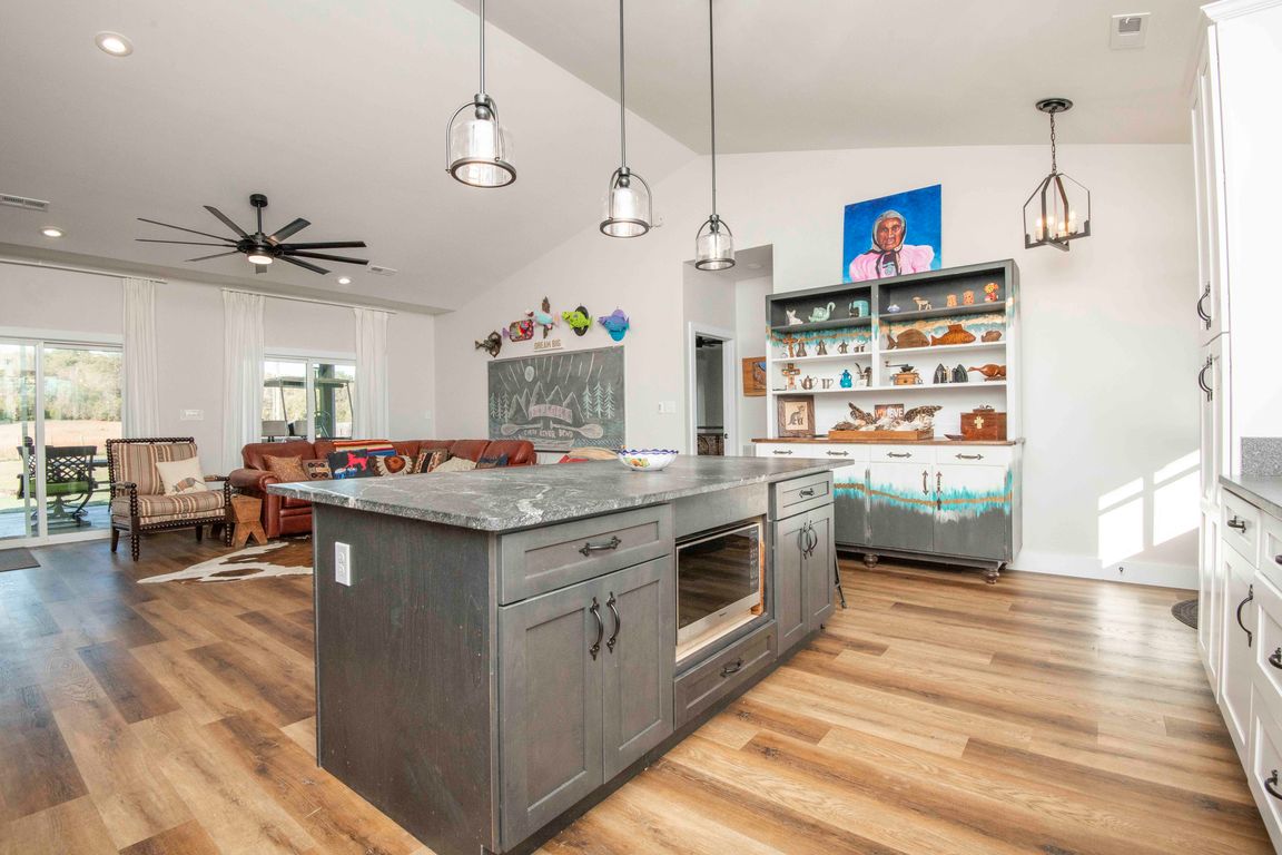 next background image