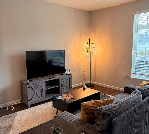 3rd image of 6362 Jordan Louise Dr #104