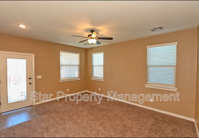 4628 Marisabel Azcarate St — Photo 8