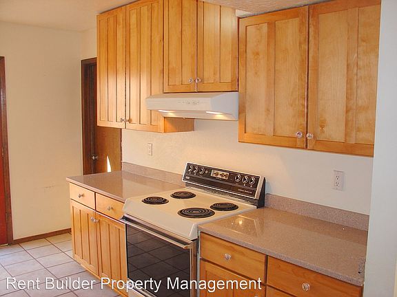 5th image of 2832 El Cerquito Ct NW