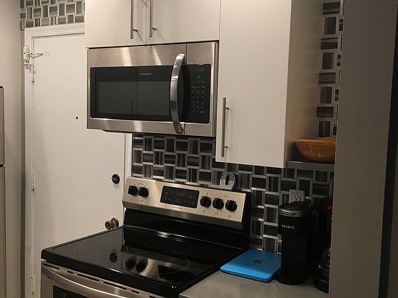 4th image of 2180 NE 67th St APT 704