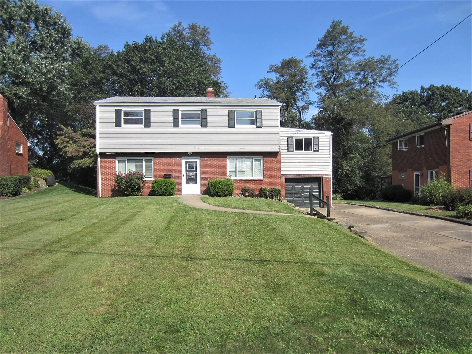 973 Garden City Dr photo 1