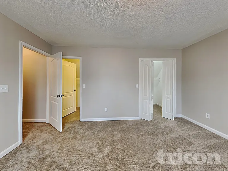 1239 Eagles Pass — Photo 10
