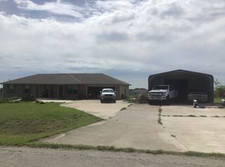 8805 S Monterrey Dr, Alvarado, TX 76009