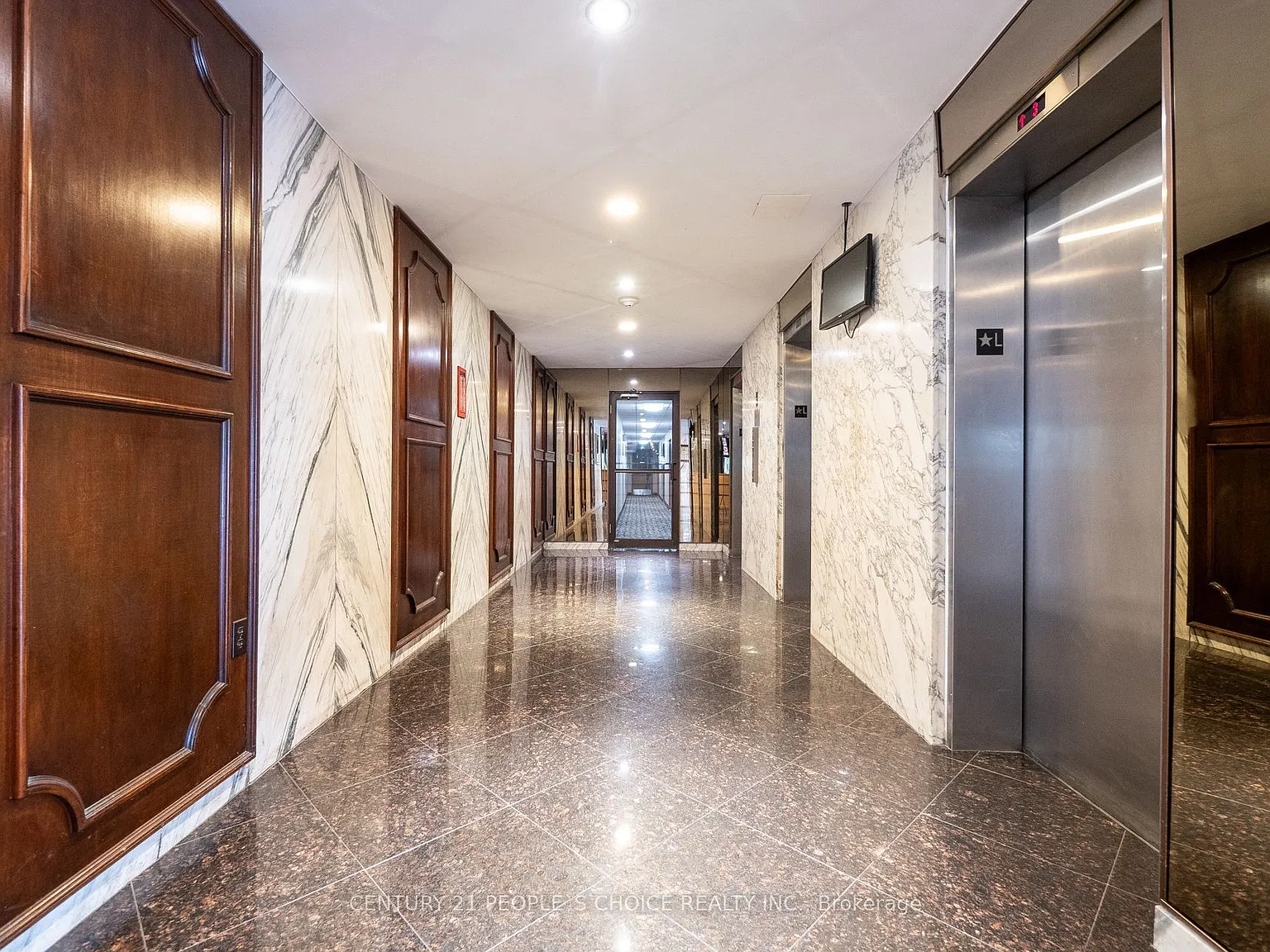 2 bed, $2,300 — Photo 4