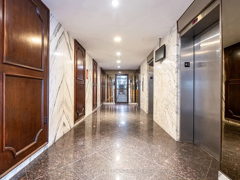 3390 Weston Rd #902 — Photo 7