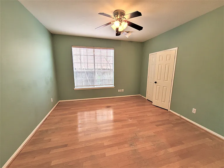 bedroom 1_12132021