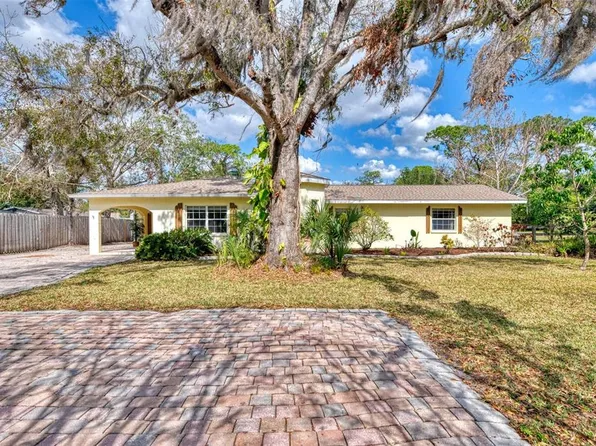 5515 Richardson Rd, Sarasota, FL 34232