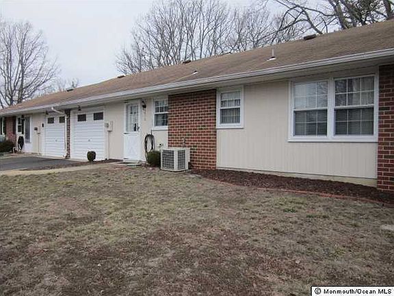 2nd image of 941 Aberdeen Drive #C