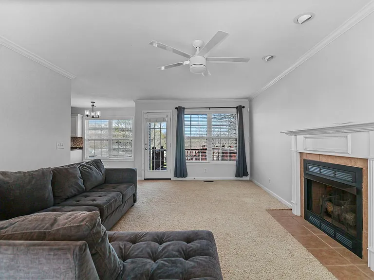 1213 Channelview Dr — Photo 7