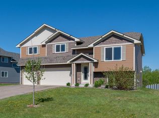 1623 Hidden Trl, Mayer, MN 55360