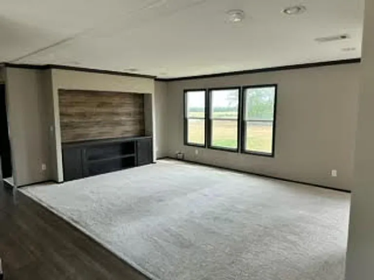 3762 S FM 548 — Photo 15