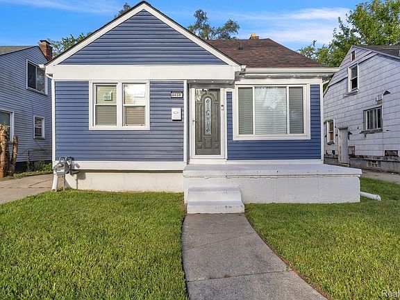 5th image of 8459 Pierson St