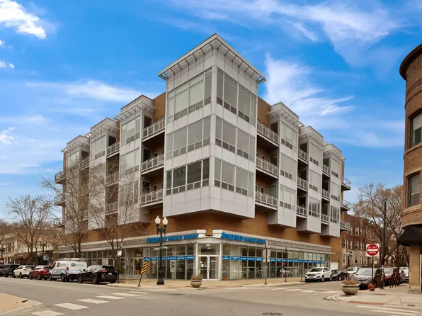 3920 N Sheridan Rd #304, Chicago, IL 60657