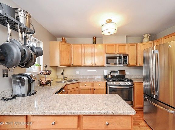 4th image of 3459 N Lawndale Ave