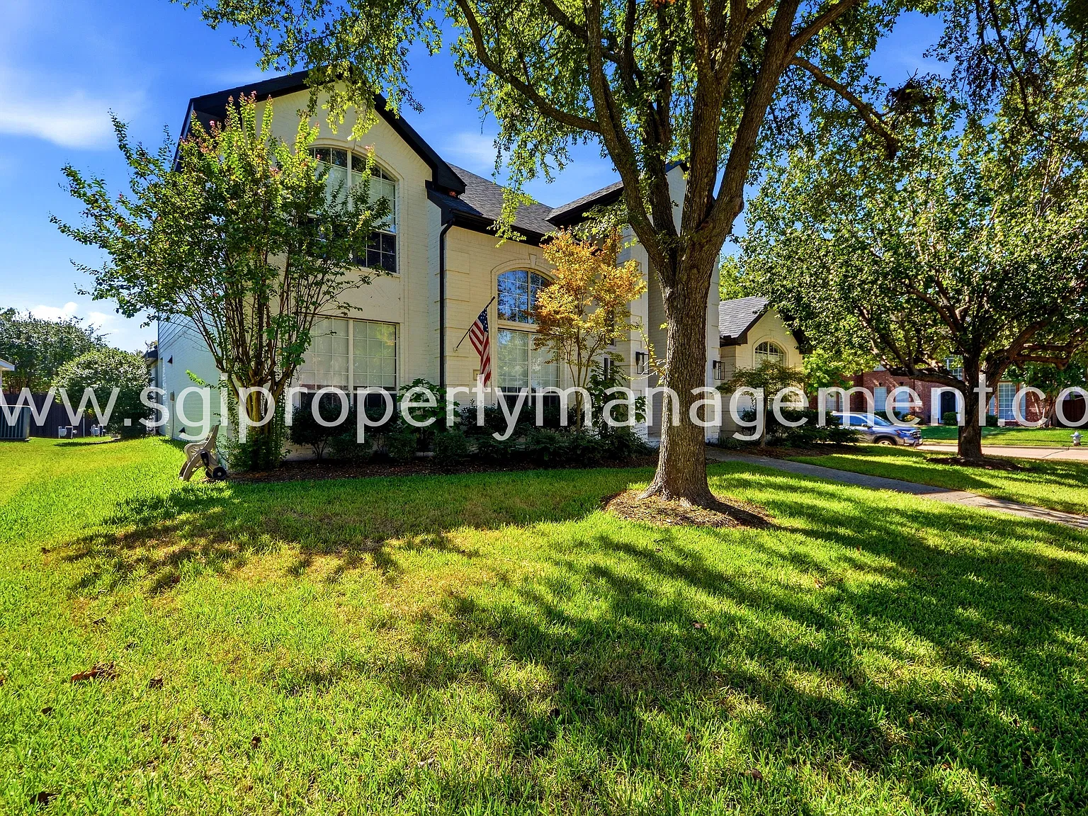 Great West Allen location in Beacon Hill — Photo 4
