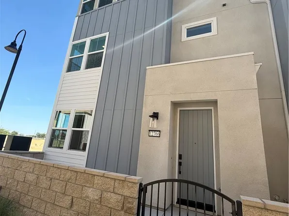 12766 Bolsa Dr, Corona, CA 92880