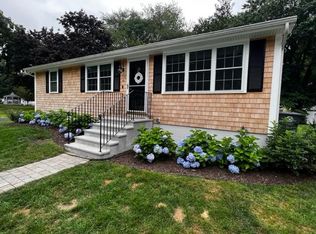 56 Bellaire Rd, Niantic, CT 06357