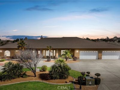 7051 Oak Valley Ct, Oak Hills, CA, 92344